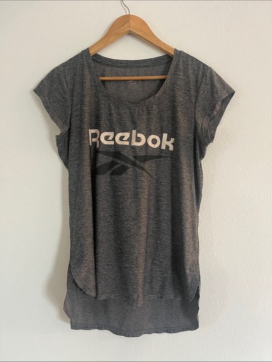 Reebok Tops - REEBOK Gray Short Sleeve Active T-Shirt